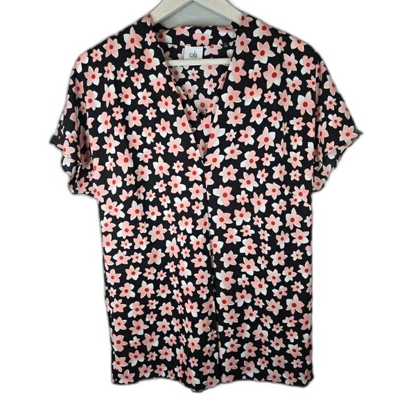 Cabi Women's Black and Pink Floral V-Neck Short Sleeve Blouse Size Small - Picture 2 of 7
